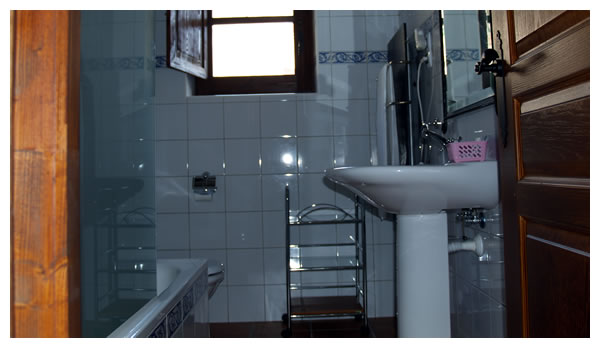 Casa Vella Garibaldi bany amb dutxa